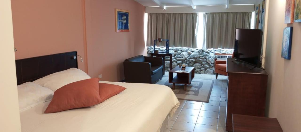 Hotel La Pedregosa Мерида Экстерьер фото